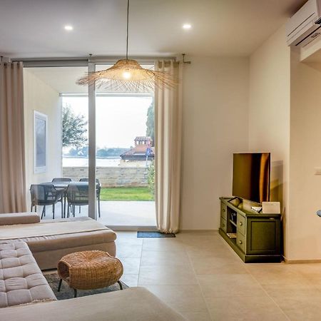 Apartment Nobilis Zambratija  Exteriér fotografie
